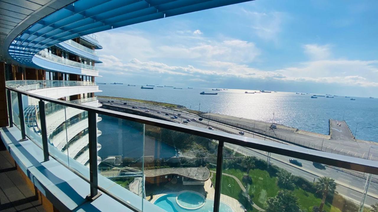 Luxury 2 Room Suite Apartment With Seaview In Center Стамбул Экстерьер фото