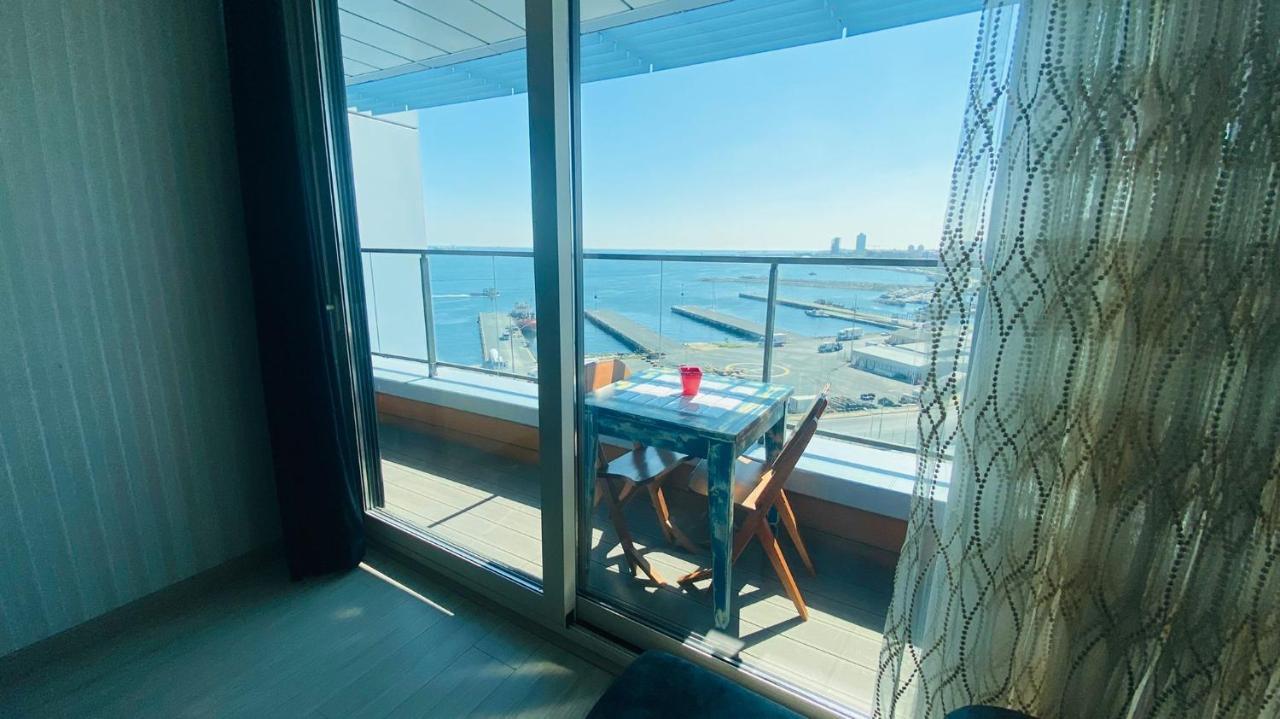 Luxury 2 Room Suite Apartment With Seaview In Center Стамбул Экстерьер фото